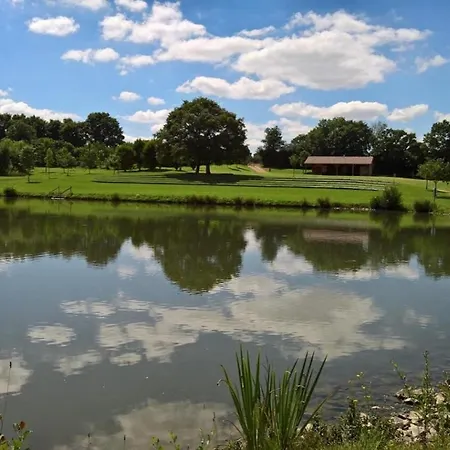 Bed & Breakfast Dhotes Familiale A Pierre Du Chemin Saint-Pierre-du-Chemin
